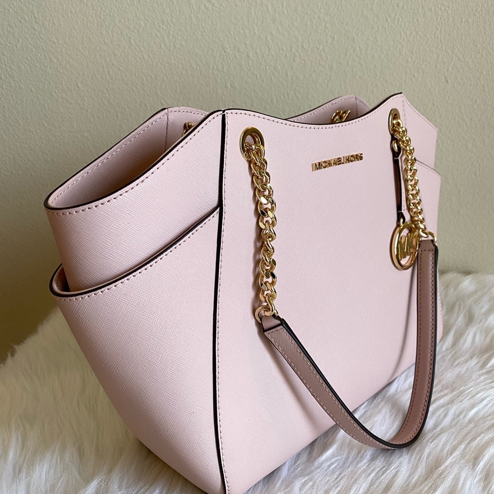 Michael Kors - Picture 8 of 8